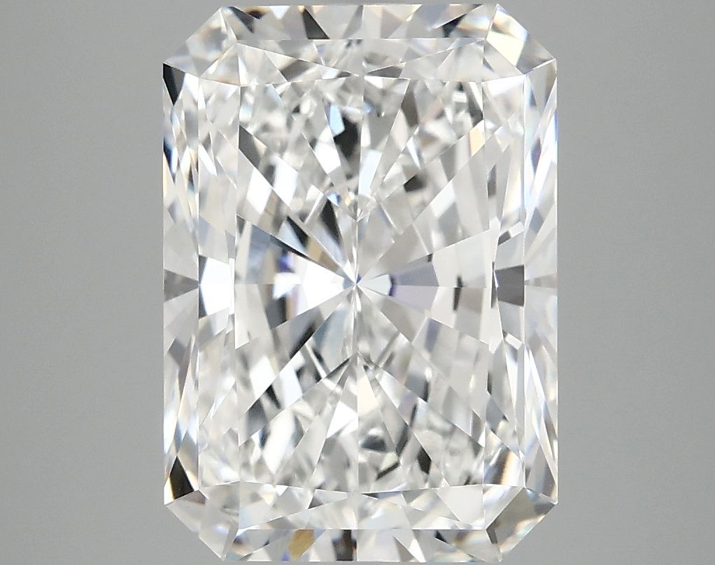 5.04 ct. radiant Lab Grown Diamond front image