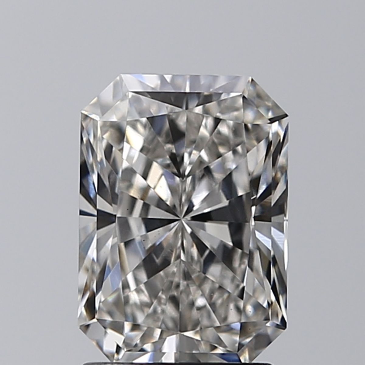 1.73 ct. radiant Lab Grown Diamond front image