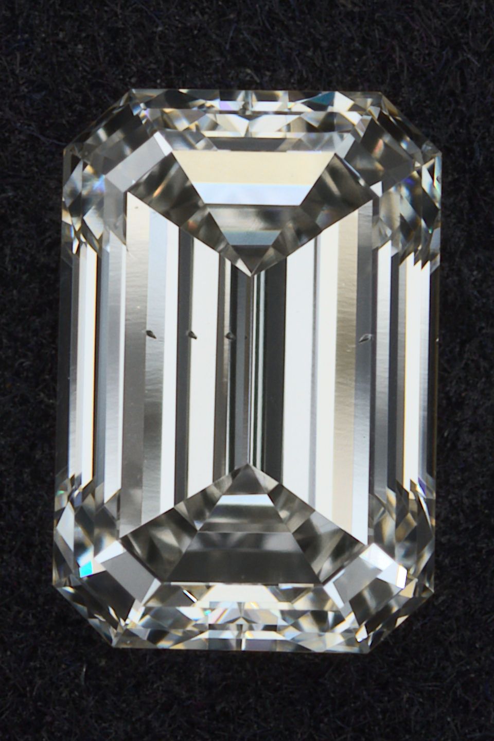 0.52 ct. emerald Lab Grown Diamond front image
