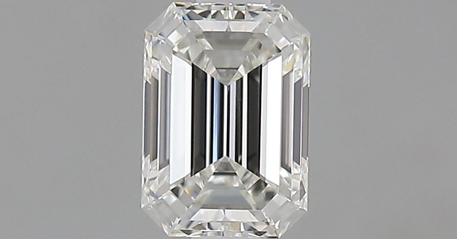 0.70 ct Emerald diamond