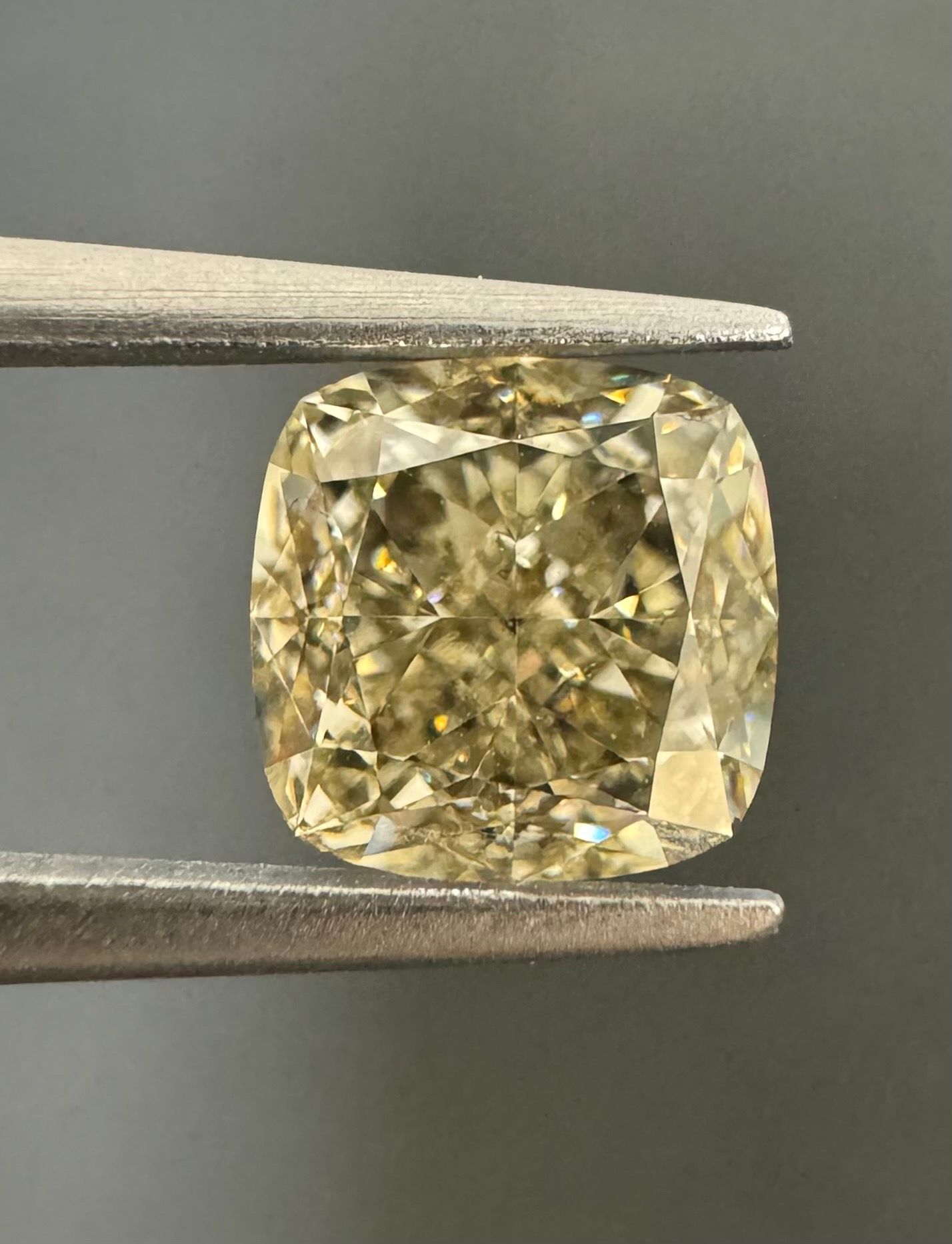 Diament 1.07 ct Fancy Brown Greenish Yellow/VVS2