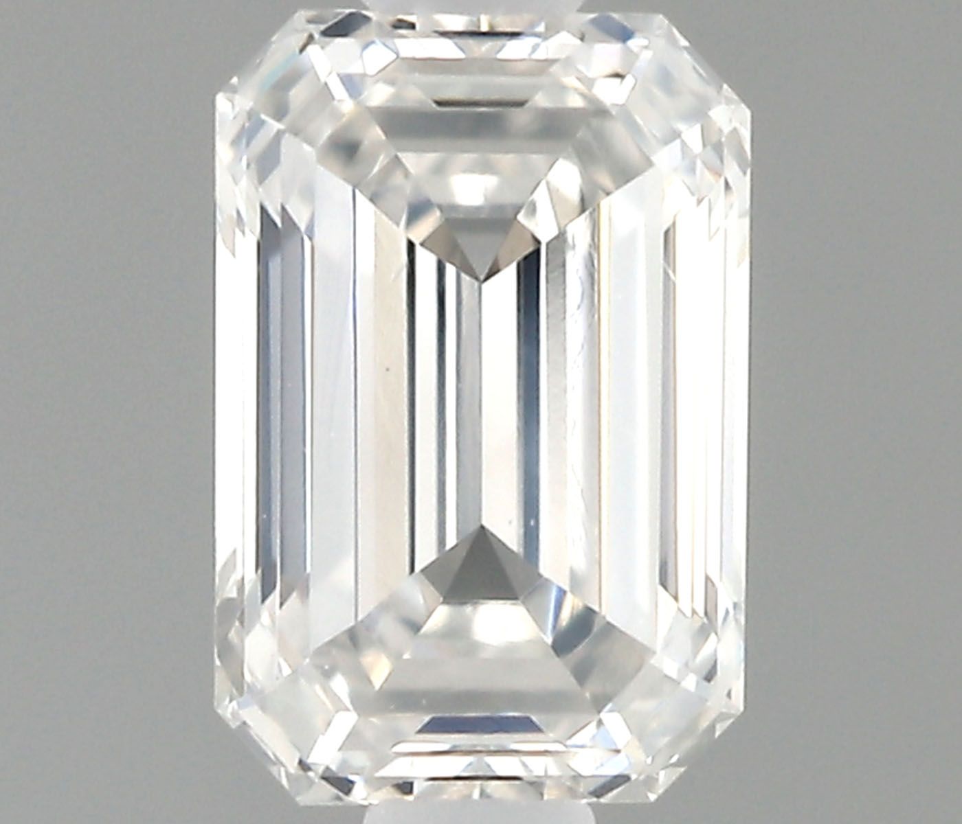 0.41 ct Emerald Diamond