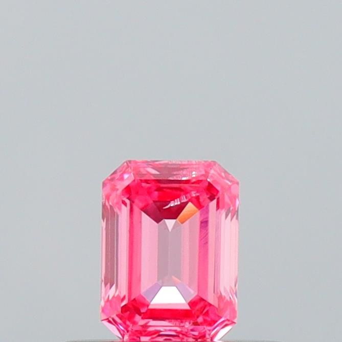 0.23ct Emerald diamond