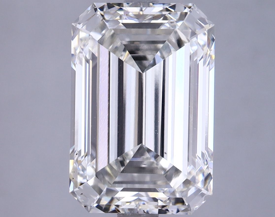 4.74 ct. emerald Lab Grown Diamond front image