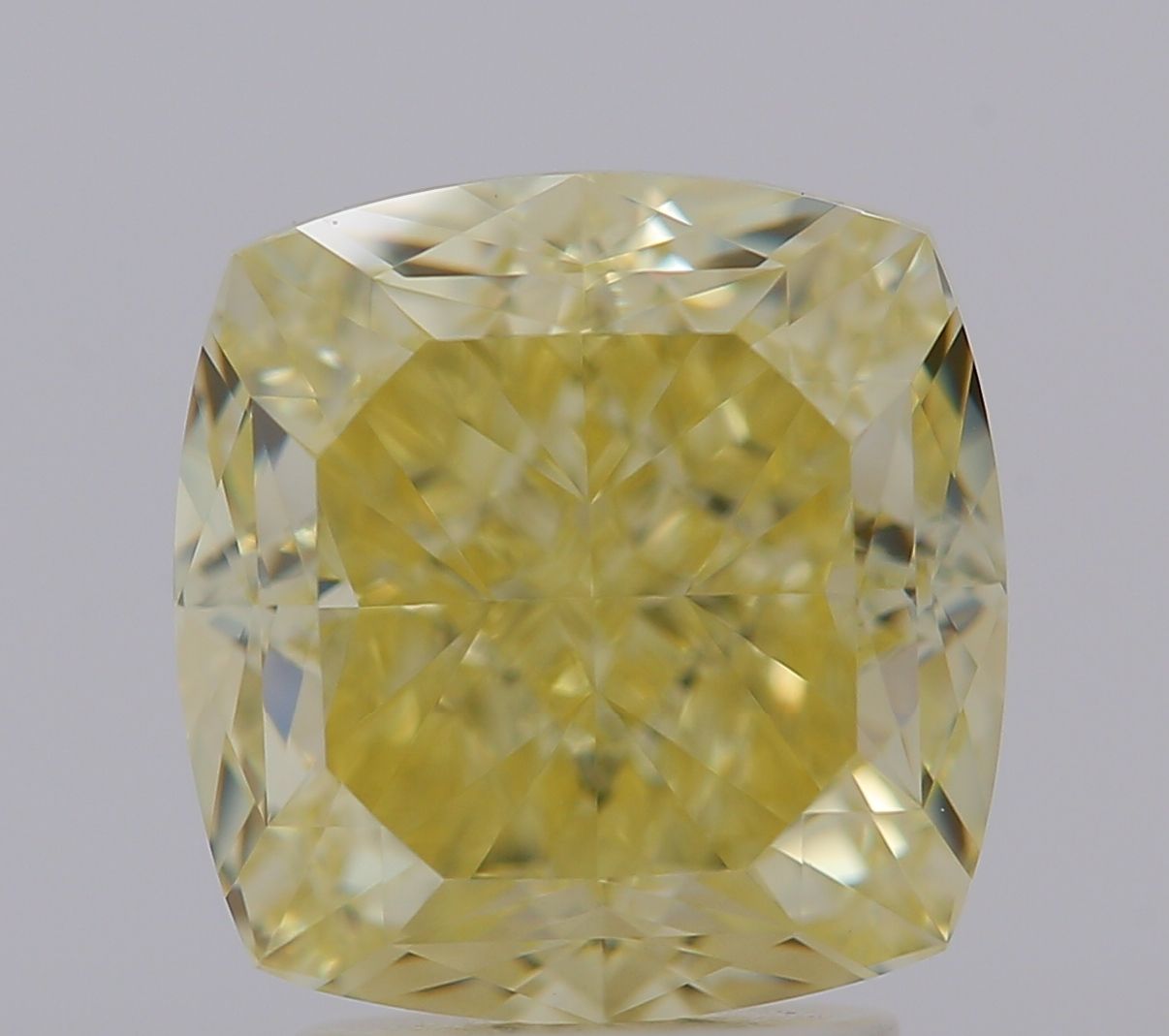 3.68 ct Cushion Brilliant diamond