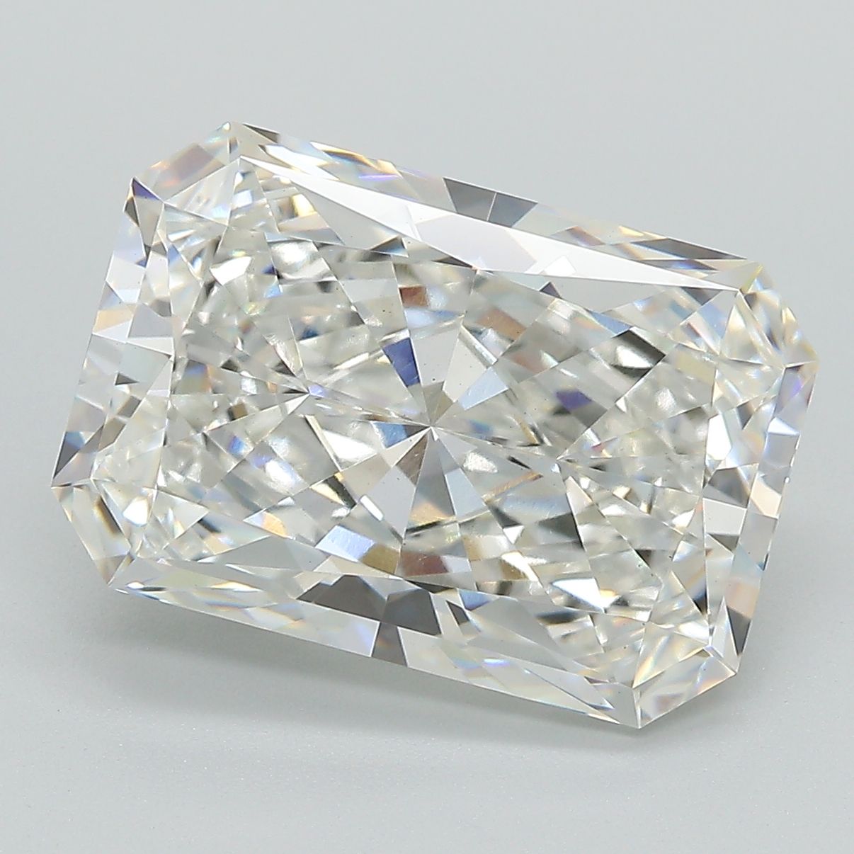 7.08 ct. radiant Lab Grown Diamond front image