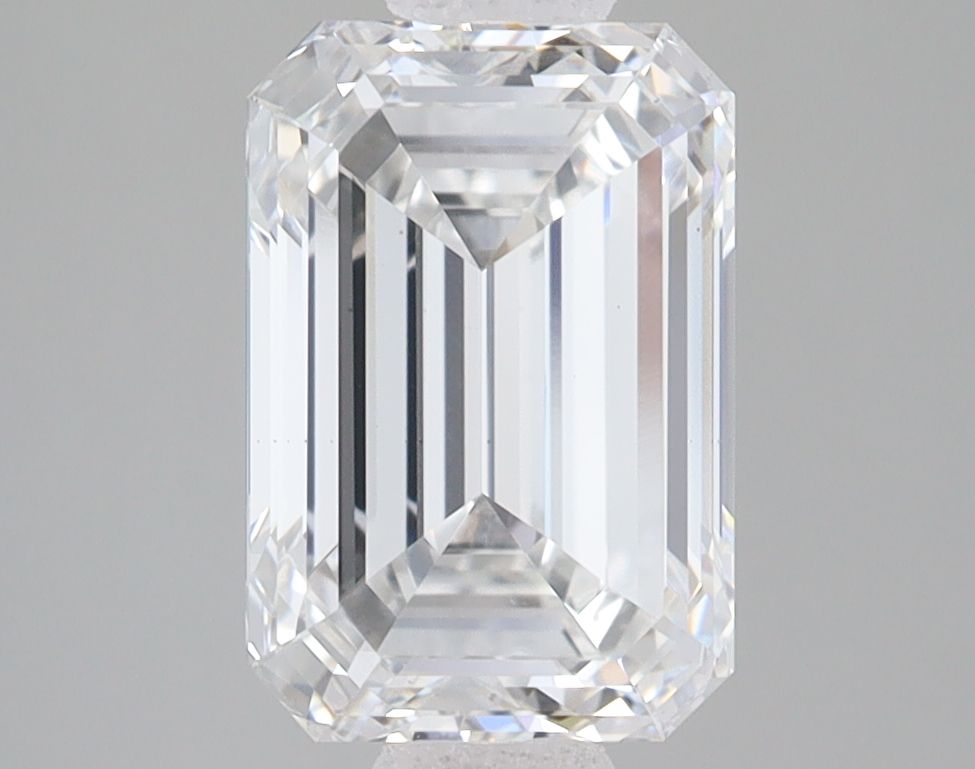 3.05 ct. emerald Lab Grown Diamond front image