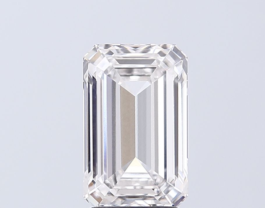 2.82 ct Emerald diamond