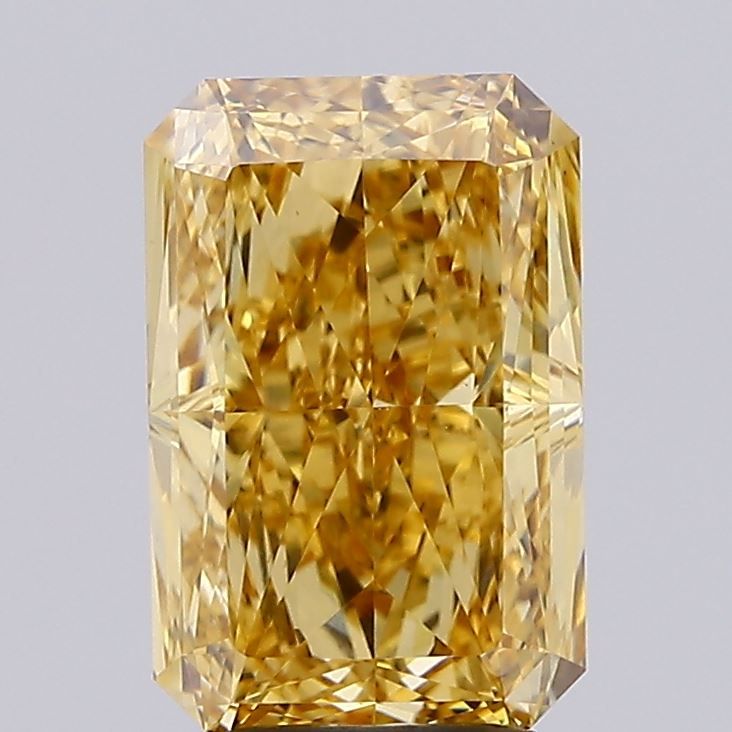 3.36 ct Radiant diamond