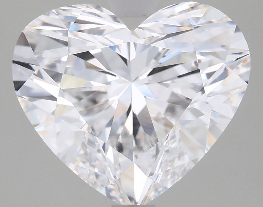 3.03 carat e VVS2 EX Cut IGI heart diamond