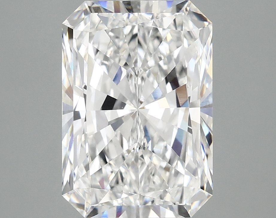 3.43 ct. radiant Lab Grown Diamond front image
