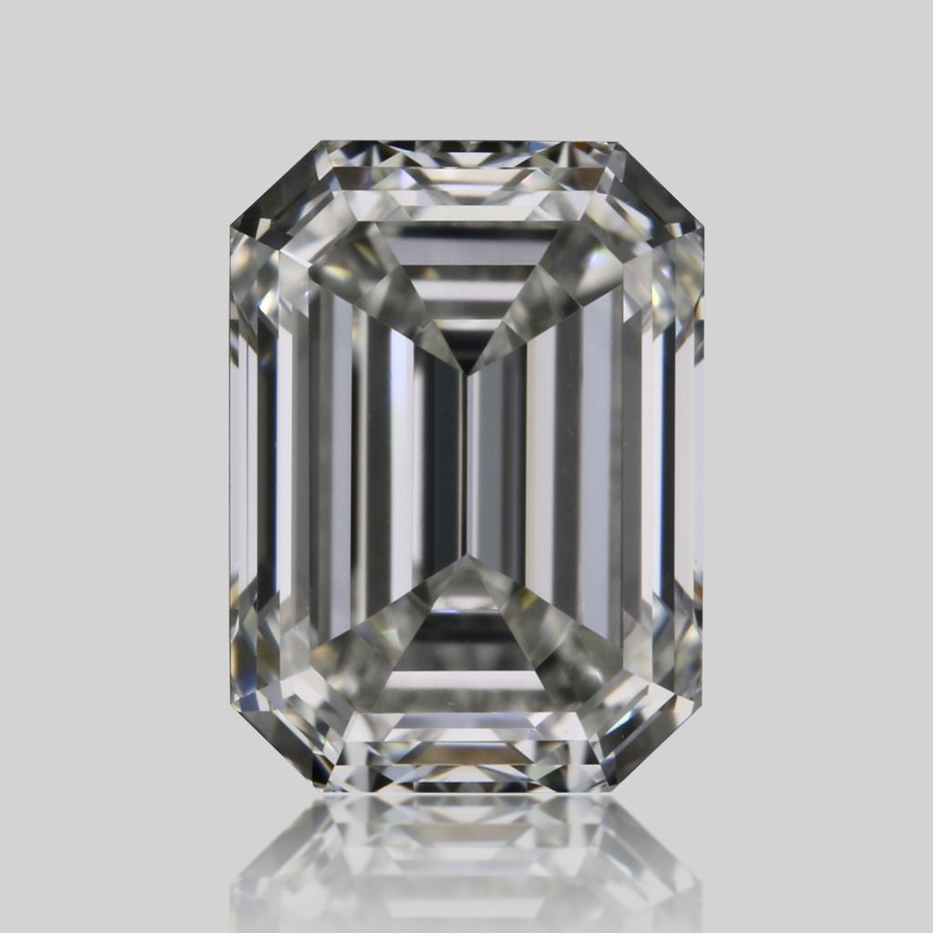0.70 ct Emerald diamond
