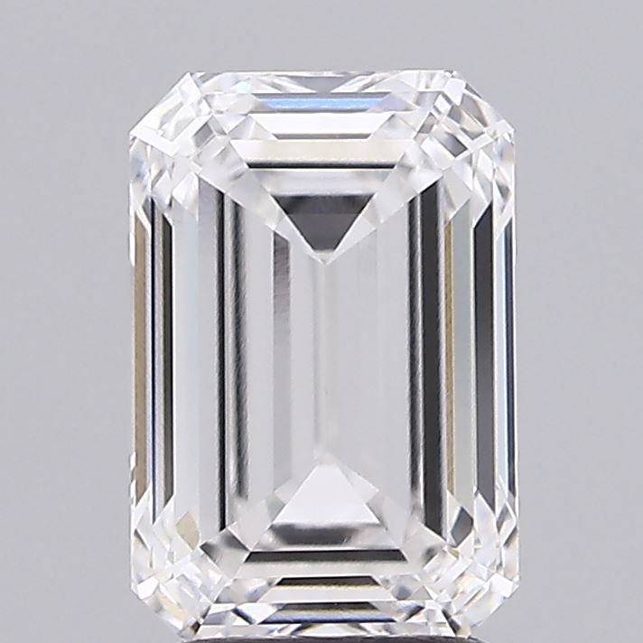 2.54 ct. emerald Lab Grown Diamond front image