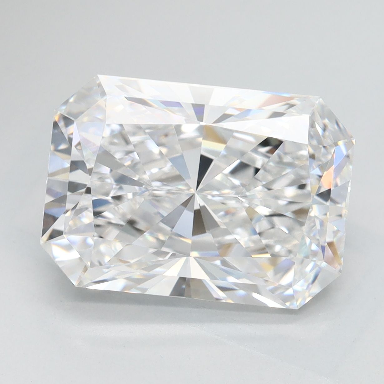 4.32 ct. radiant Lab Grown Diamond front image