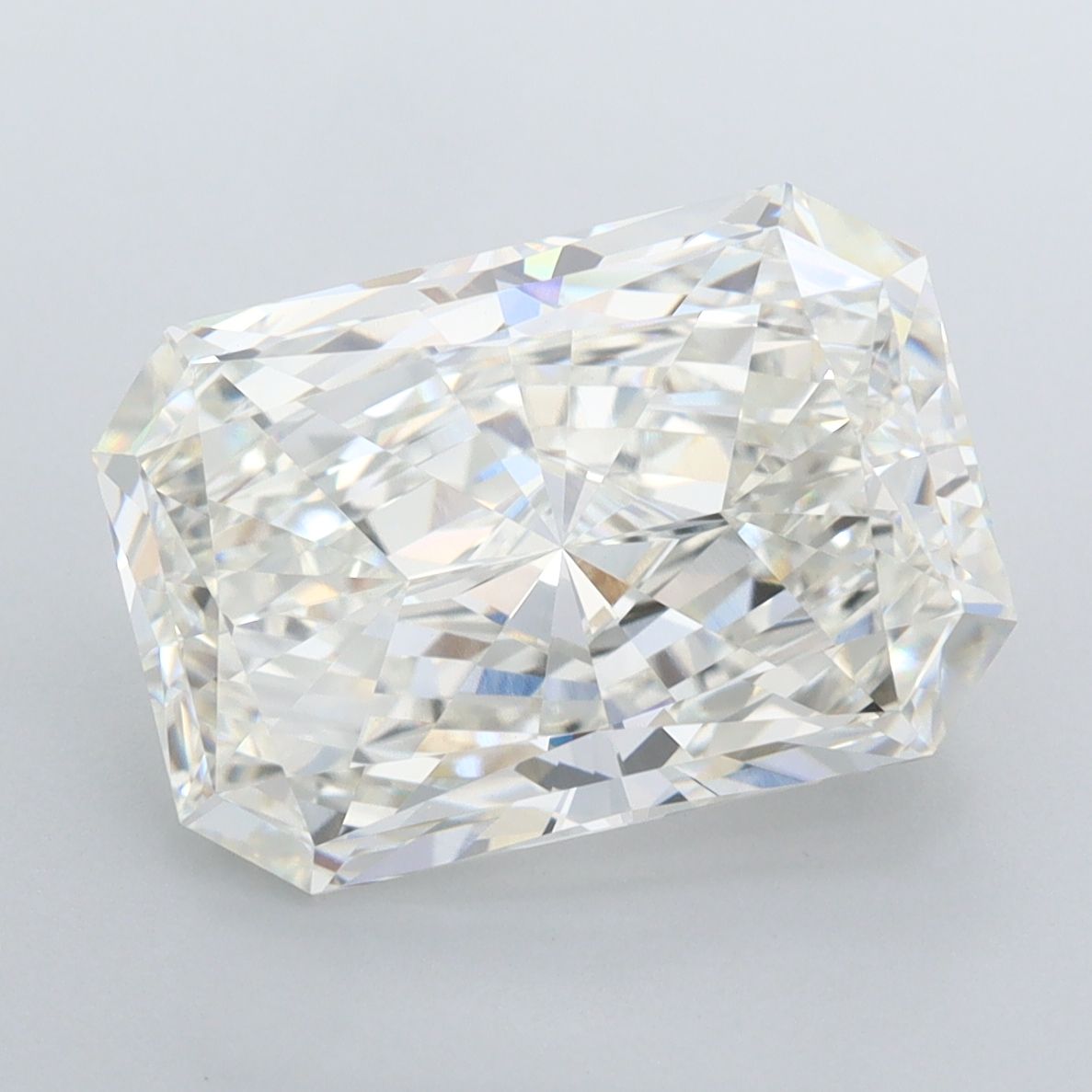 5.04 ct. radiant Lab Grown Diamond front image
