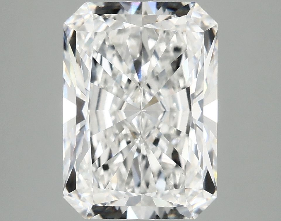 4.05 ct. radiant Lab Grown Diamond front image