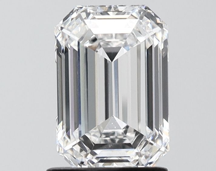 1.51 ct. emerald Lab Grown Diamond front image
