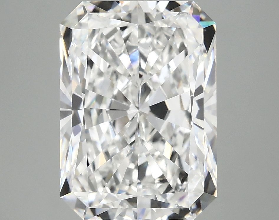4.05 ct. radiant Lab Grown Diamond front image