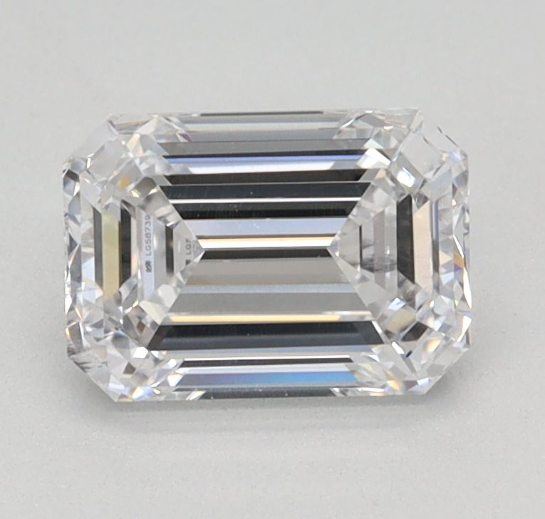 1.00 ct. emerald Lab Grown Diamond front image