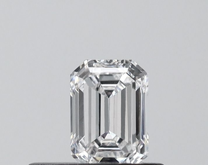 0.36 ct lab-grown Emerald Diamond