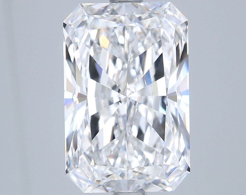 4.58 ct. radiant Lab Grown Diamond front image