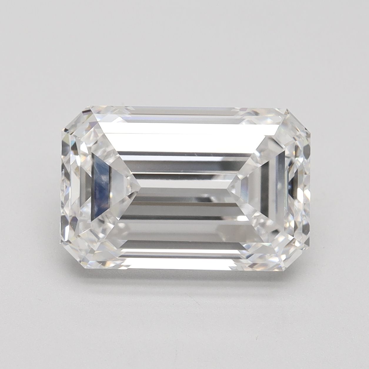 4.53 ct. emerald Lab Grown Diamond front image