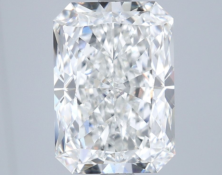 3.76 ct Radiant diamond