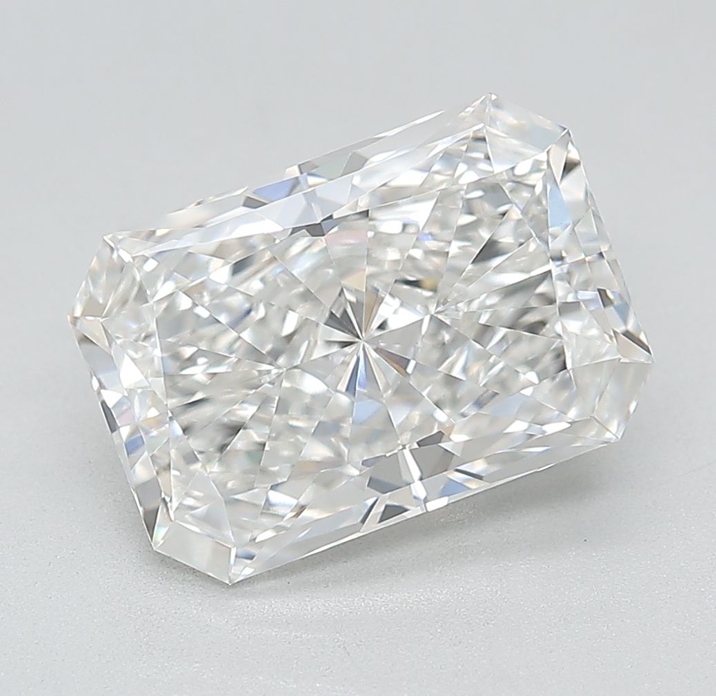 3.81 ct Radiant diamond