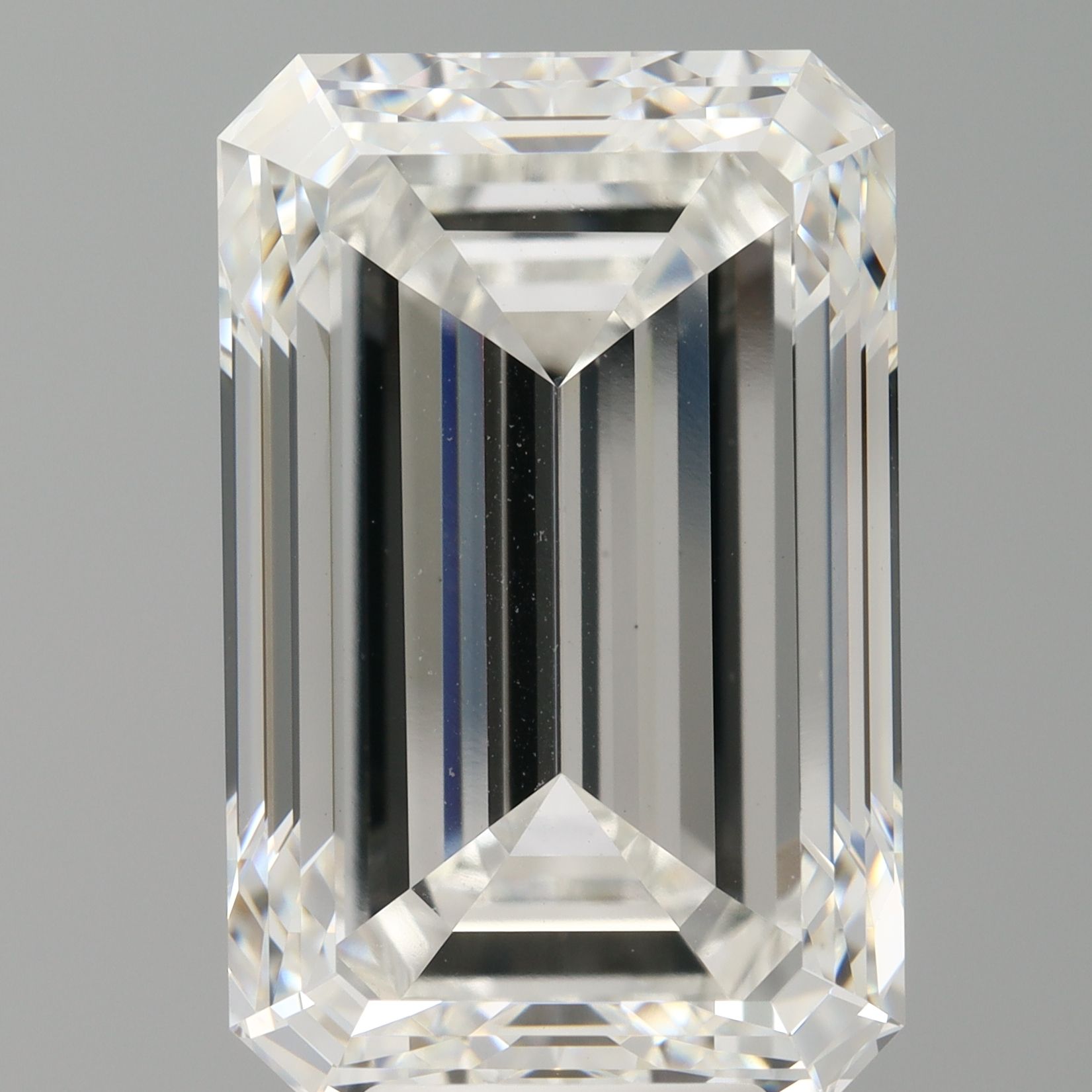 9.03 ct. emerald Lab Grown Diamond front image