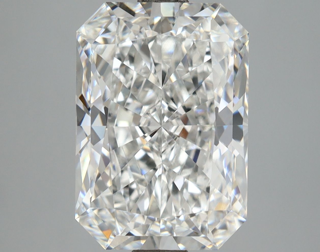 5.06 ct. radiant Lab Grown Diamond front image