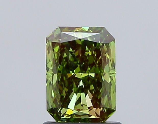 1.06 ct Radiant diamond