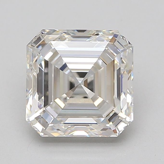 3.19 ct Square Emerald diamond