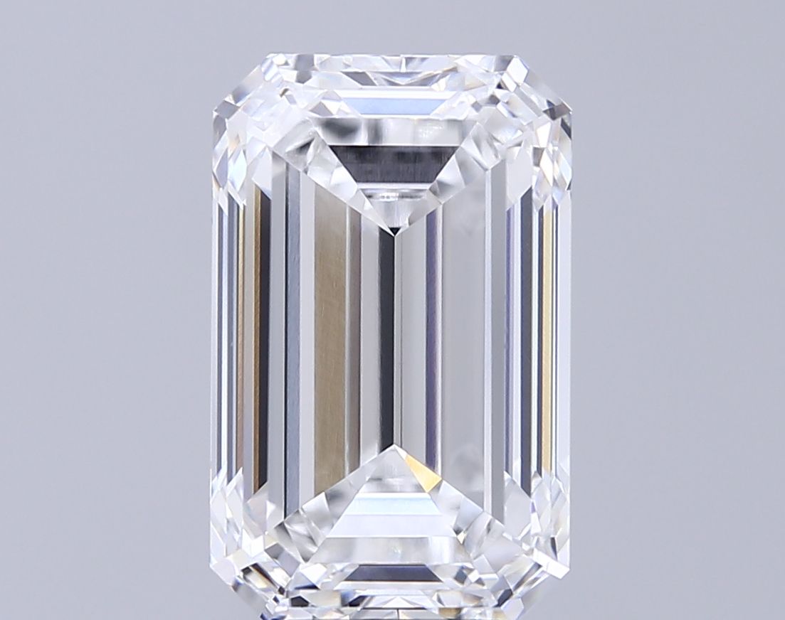 9.07 ct. emerald Lab Grown Diamond front image