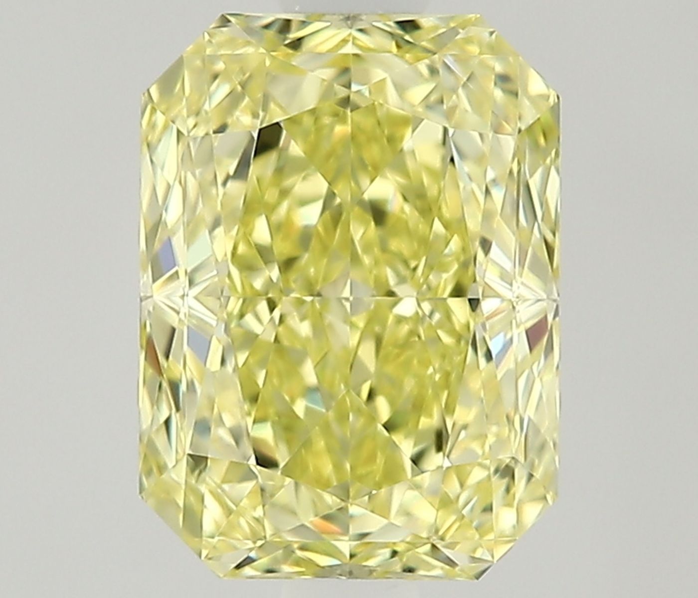 1.36 ct Radiant diamond