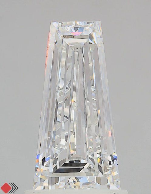 1.53 ct lab-grown Tapered baguette Diamond