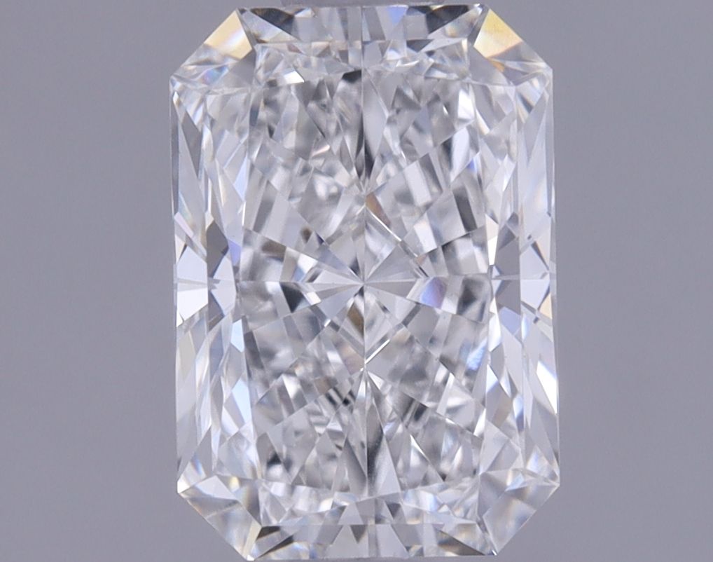 1.03 ct lab-grown Radiant Diamond
