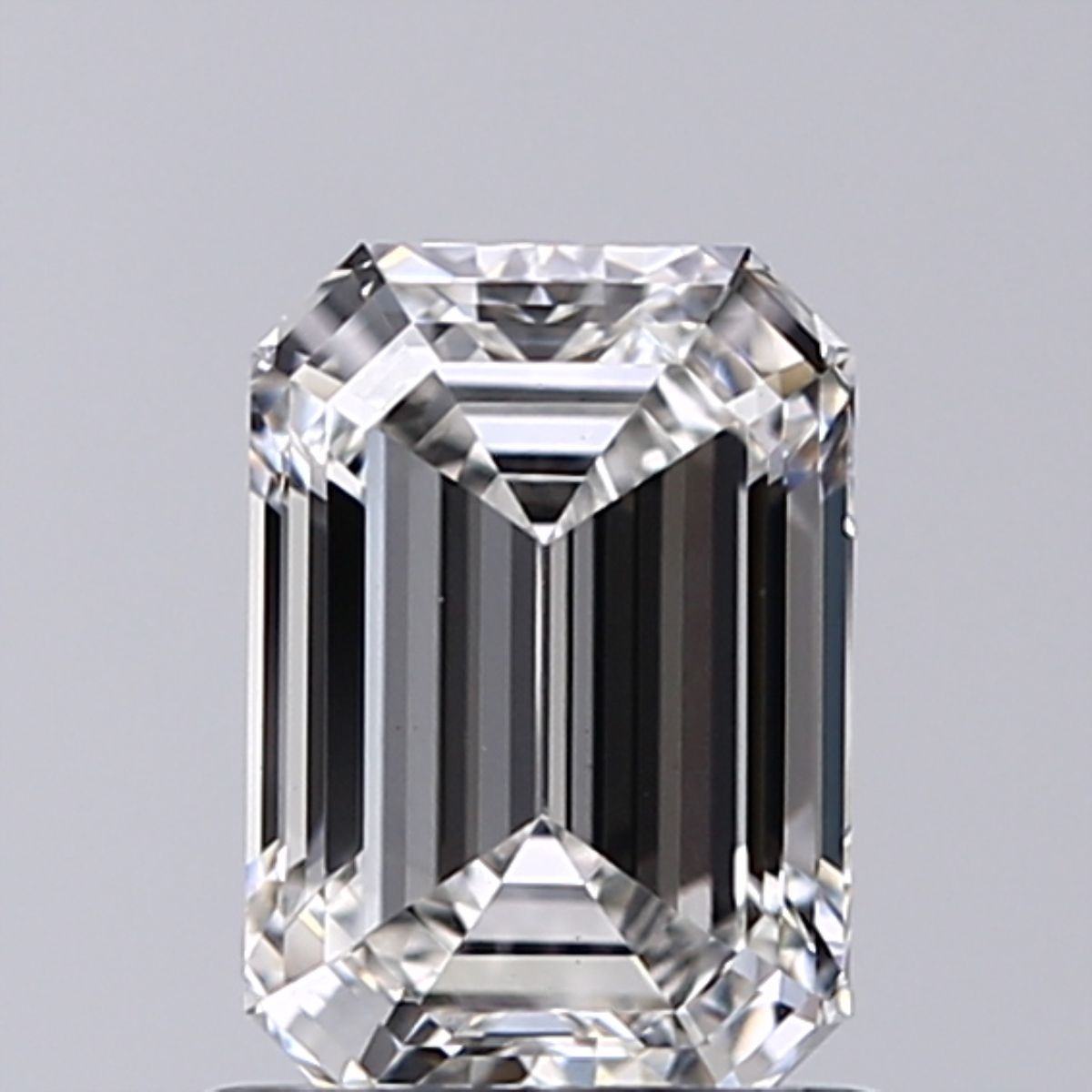 1.02 ct. emerald Lab Grown Diamond front image