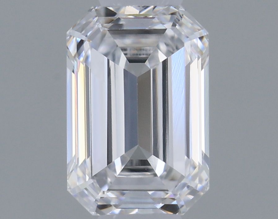 0.43 ct lab-grown Emerald Diamond