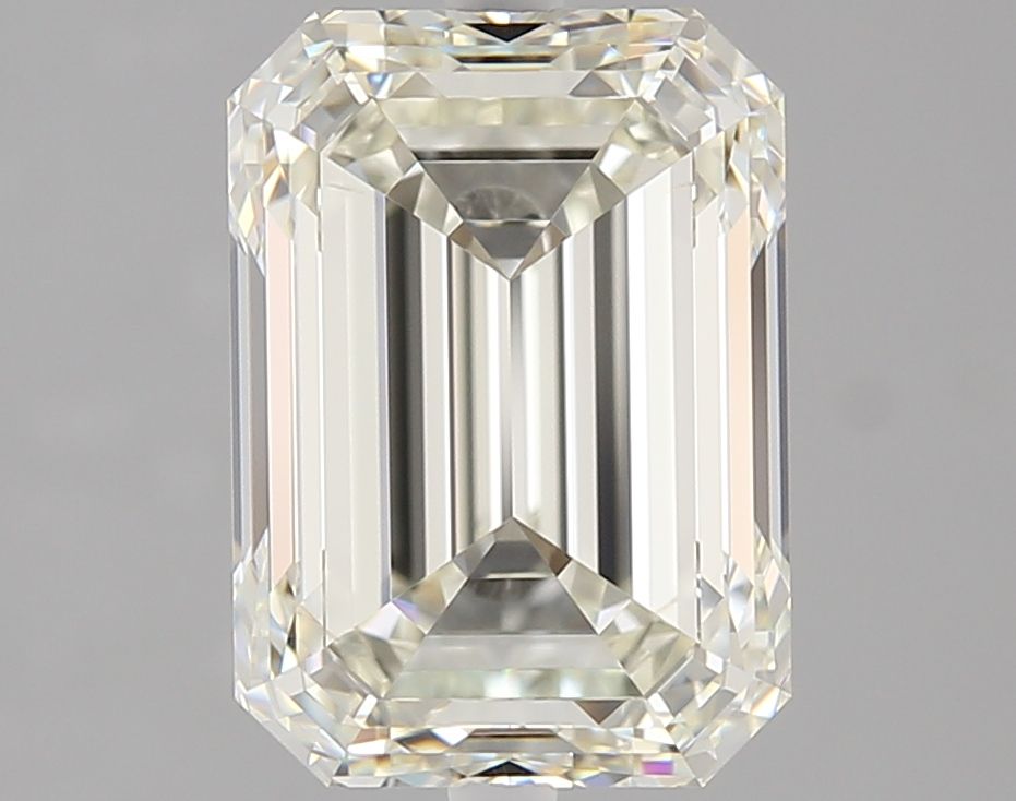 3.01 ct Emerald diamond