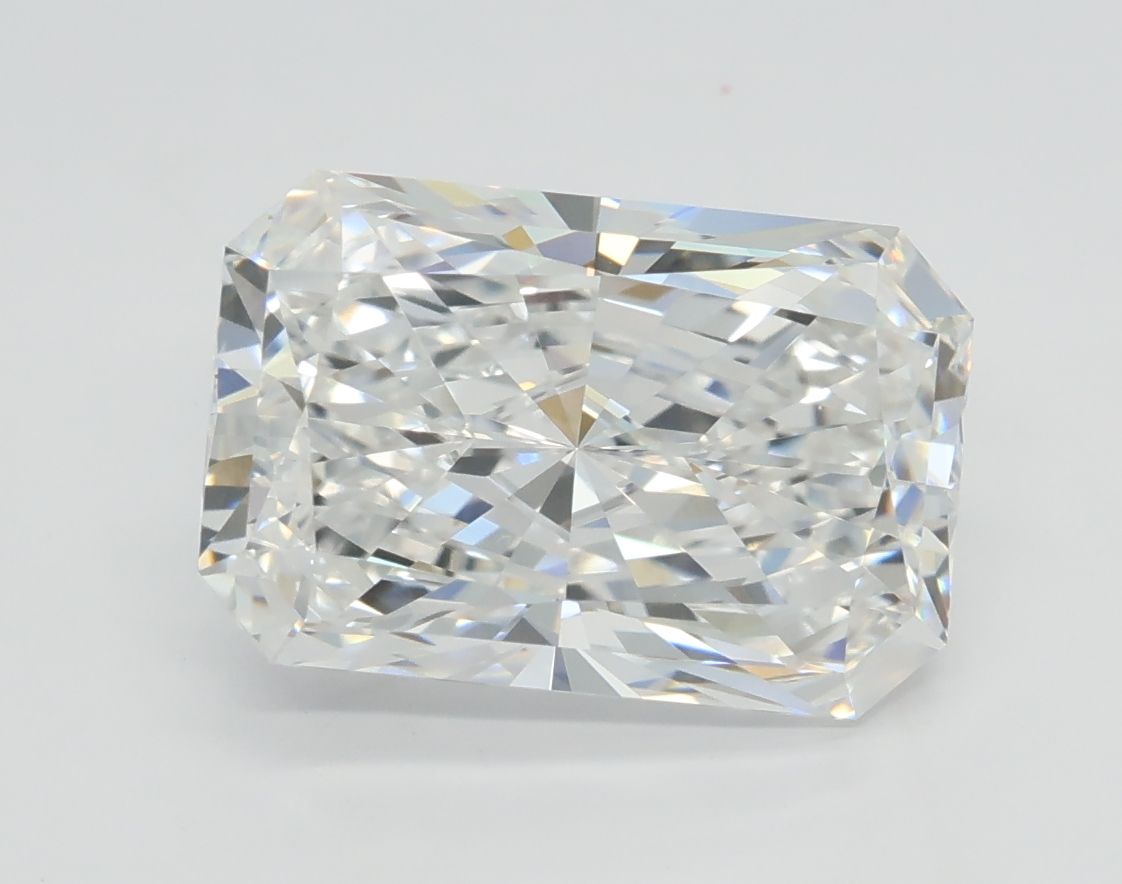2.72 ct. radiant Lab Grown Diamond front image