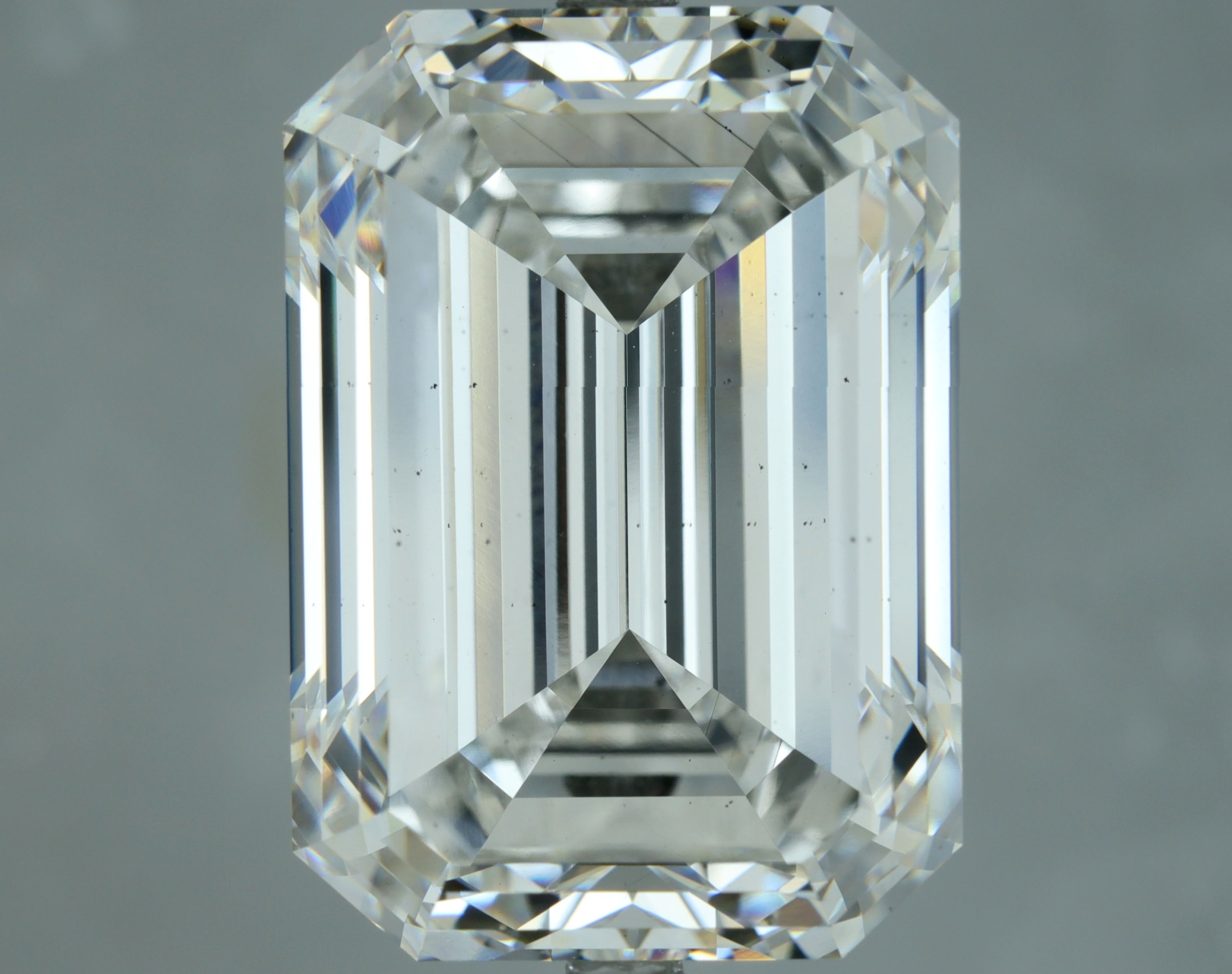 20.03 ct. emerald Lab Grown Diamond front image