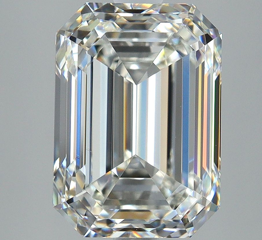 3.01 ct Emerald diamond
