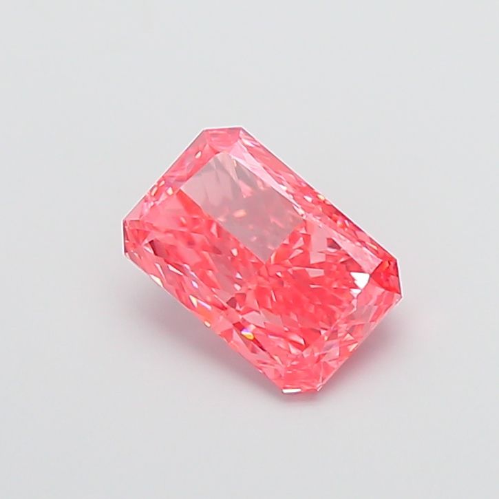 3.03 ct Radiant diamond