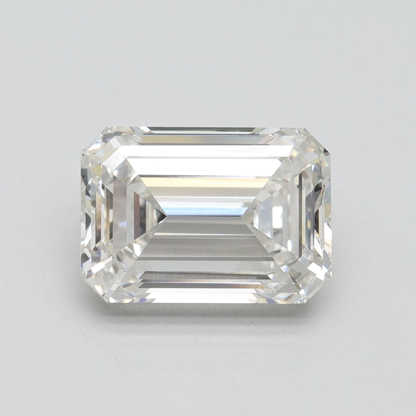 4.05 ct. emerald Lab Grown Diamond front image