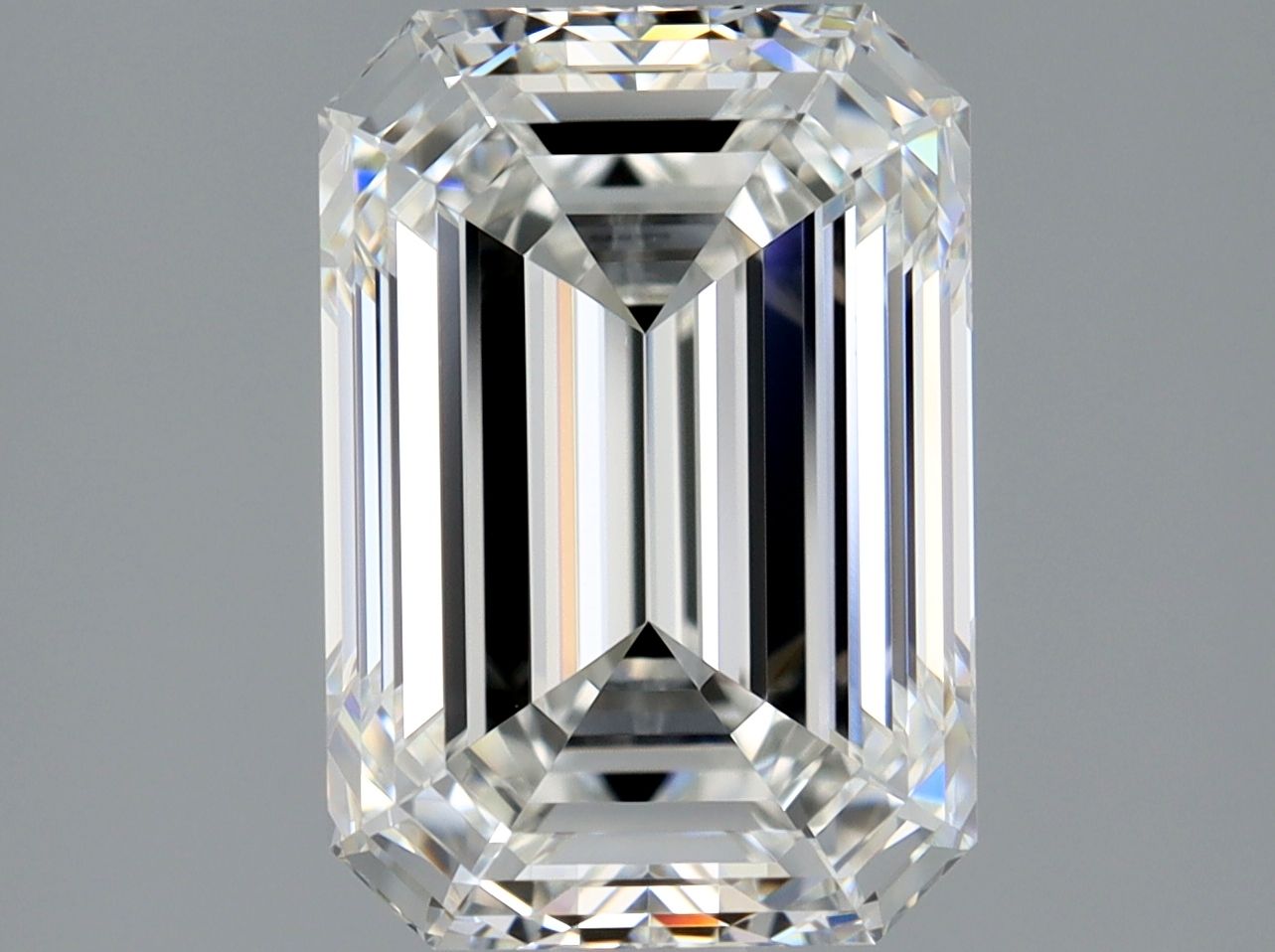 2.01 ct Emerald diamond