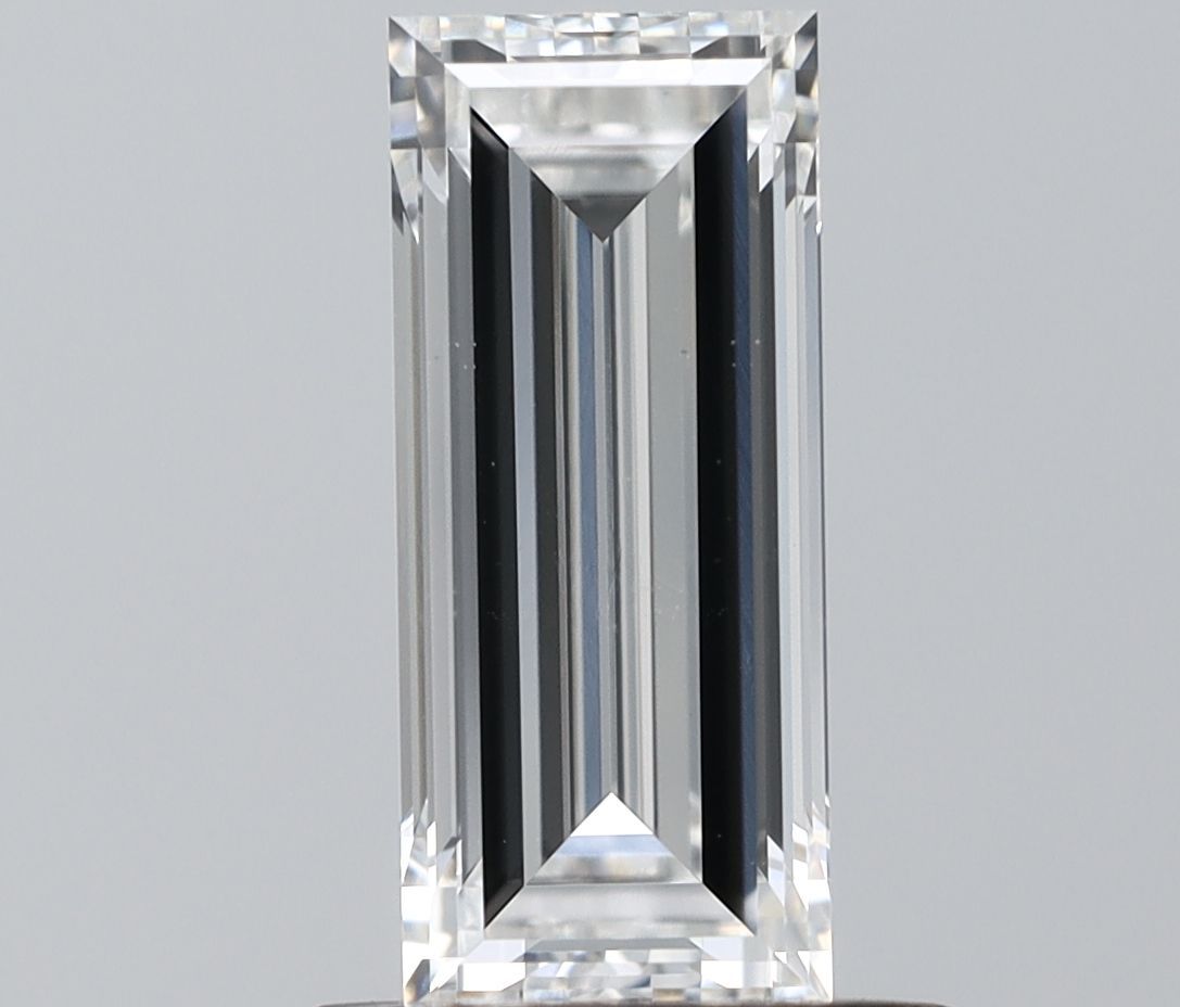 0.9 ct Baguette Diamond