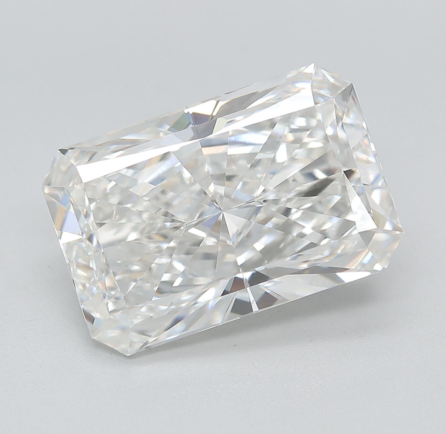 9.50 ct. radiant Lab Grown Diamond front image