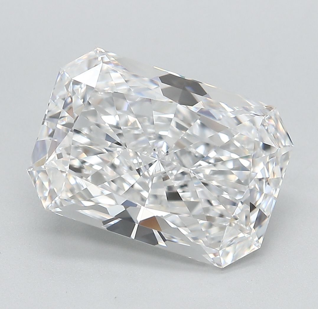 4.33 ct. radiant Lab Grown Diamond front image