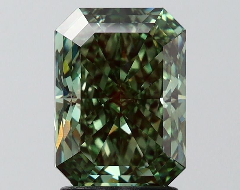 2.45 ct. radiant Lab Grown Diamond front image