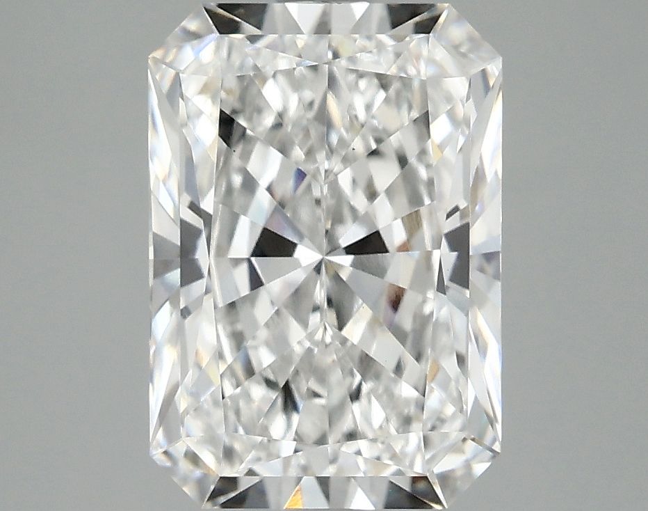 3.09 ct. radiant Lab Grown Diamond front image